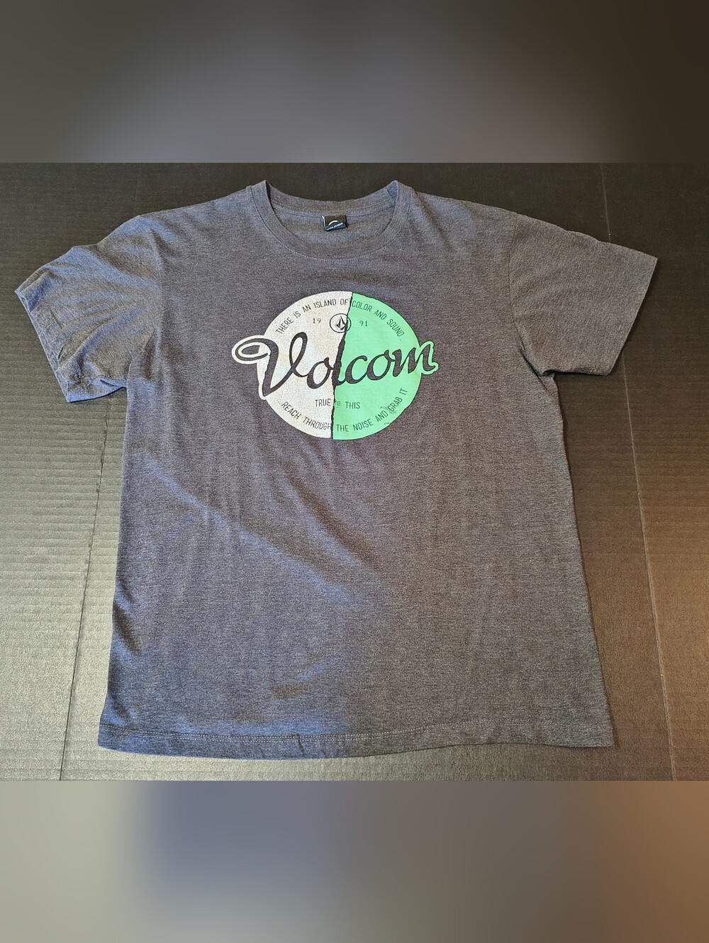 Volcom T-Shirt *NEW*